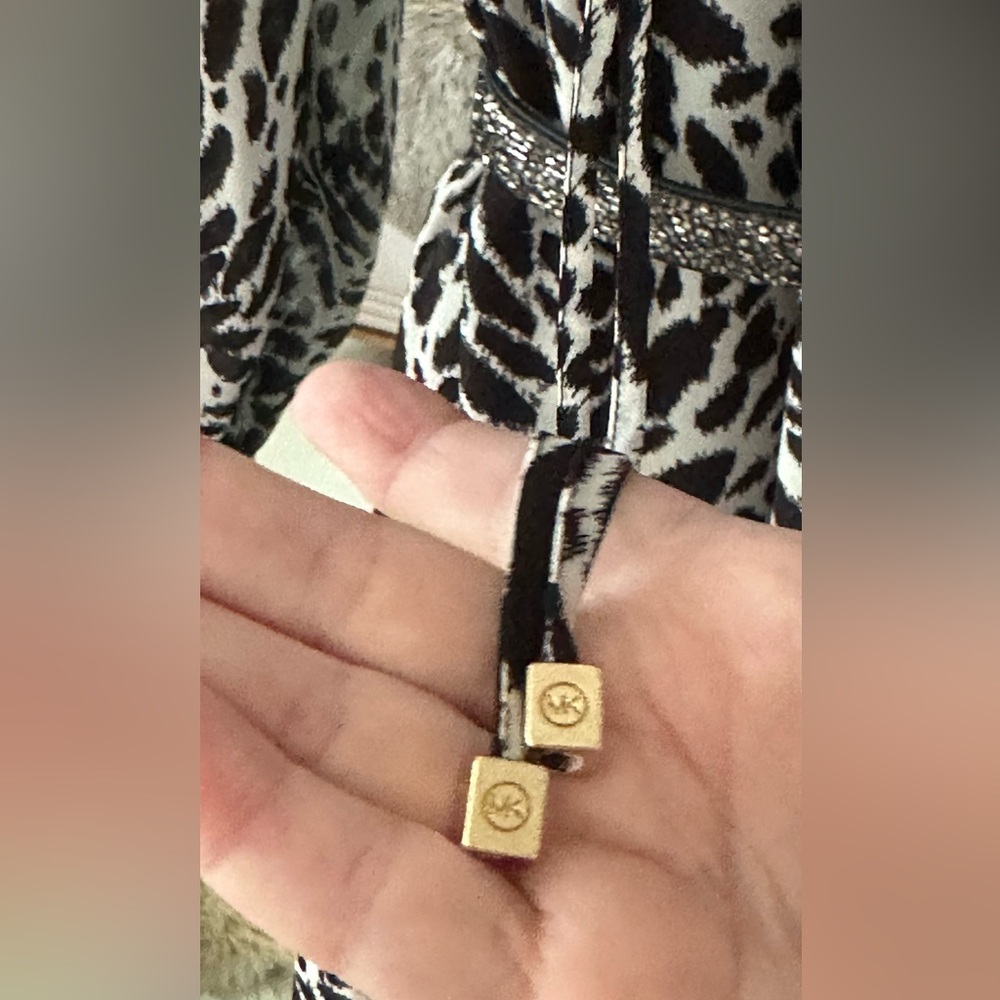 👸🏻HP👸🏻 Michael Kors Tiered Leopard Pattern Dress, size M - Picture 4 of 6